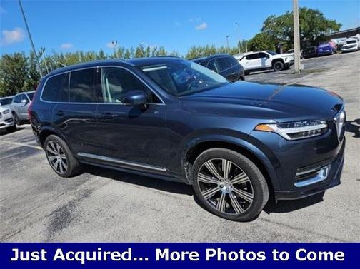 2024 Volvo XC90 B5 Plus Bright Theme