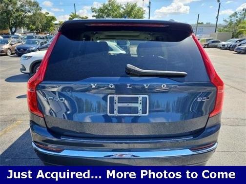 2024 Volvo XC90 B5 Plus Bright Theme