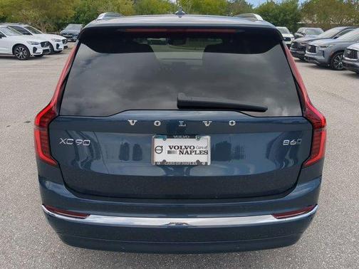 2025 Volvo XC90 B6 Core
