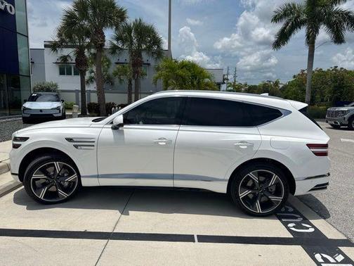 Uyuni White 2026 Genesis GV80 3.5T Prestige