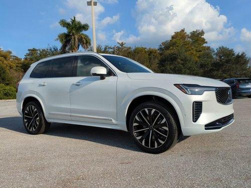 2026 Volvo XC90 B6 Plus 7-Seater