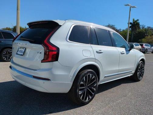 Crystal White Pearl 2026 Volvo XC90 B5 Ultra 6-Seater