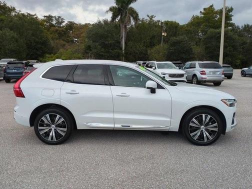 2023 Volvo XC60 B5 Plus Bright Theme