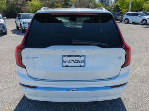 2026 Volvo XC90 Plug-In Hybrid T8 Core