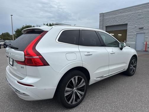 2022 Volvo XC60 B5 Inscription