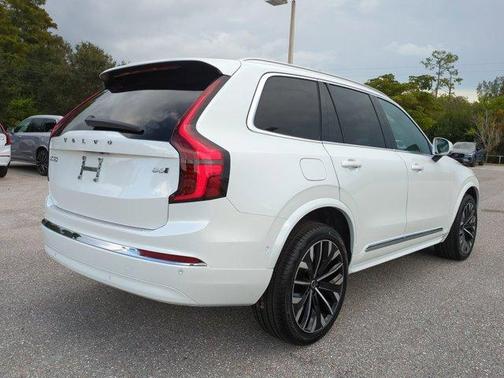 2026 Volvo XC90 B6 Plus 7-Seater