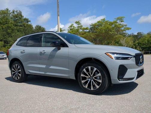2025 Volvo XC60 B5 Plus