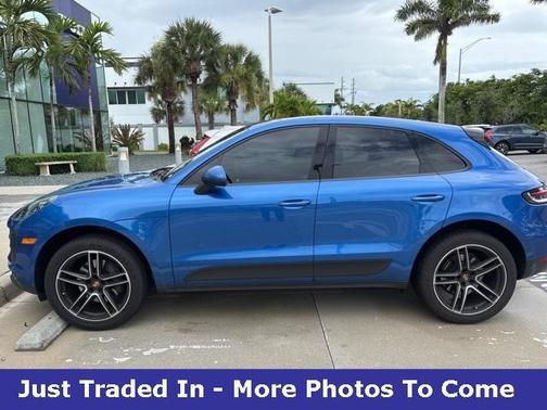 2020 Porsche Macan Base