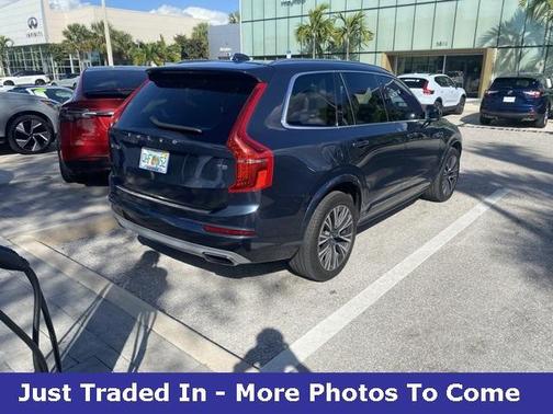 2020 Volvo XC90 T5 Momentum 7 Passenger