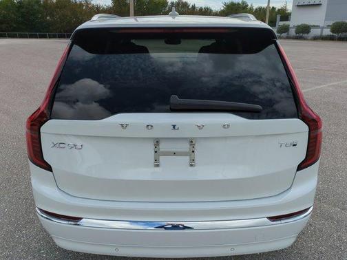 2026 Volvo XC90 Plug-In Hybrid T8 Plus 7-Seater