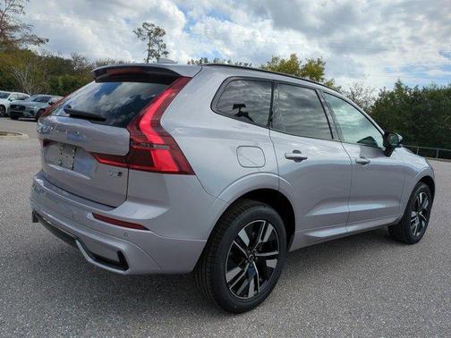2026 Volvo XC60 B5 Core