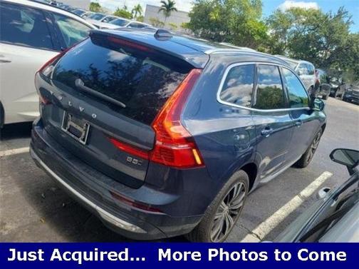 2023 Volvo XC60 B5 Ultimate Bright Theme