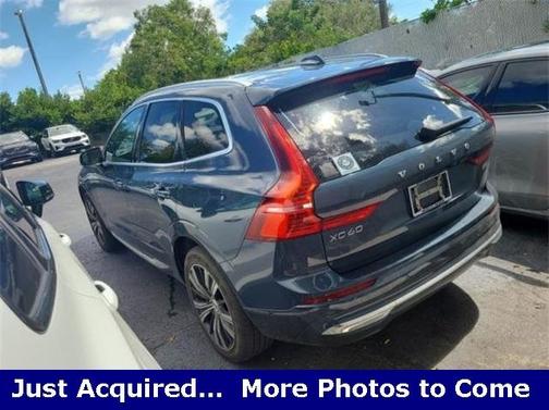 2023 Volvo XC60 B5 Ultimate Bright Theme