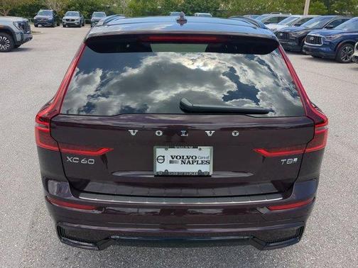 2026 Volvo XC60 PLUS