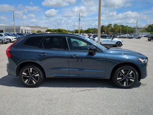 Denim Blue Metallic 2026 Volvo XC60 B5 Core