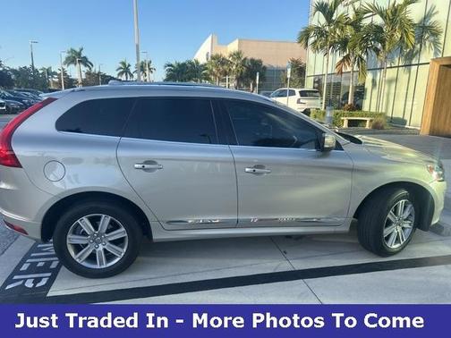 2017 Volvo XC60 T5 Inscription