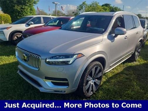 2023 Volvo XC90 B6 Ultimate 7-Seater