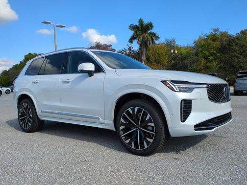 2026 Volvo XC90 B6 Plus 7-Seater