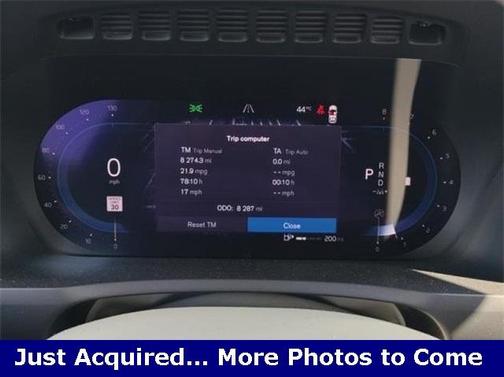 2024 Volvo XC90 B5 Core Bright Theme