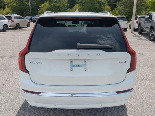 2026 Volvo XC90 CORE