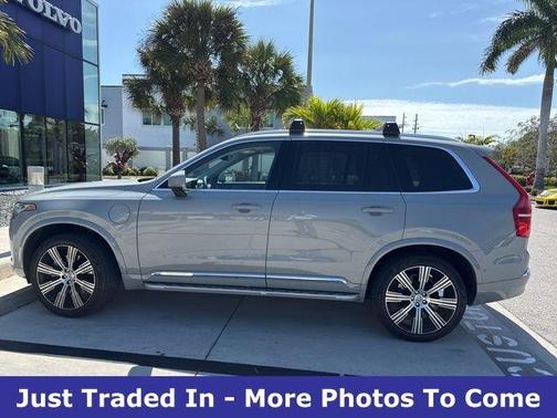 2024 Volvo XC90 Recharge Plug-In Hybrid T8 Ultimate Bright Theme 7-Seater