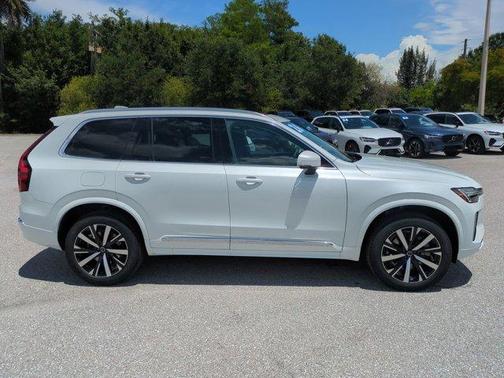 Crystal White Pearl 2026 Volvo XC90 B5 Core