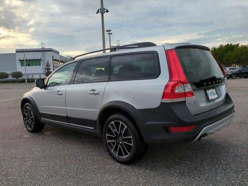 2016 Volvo XC70 T5 Platinum