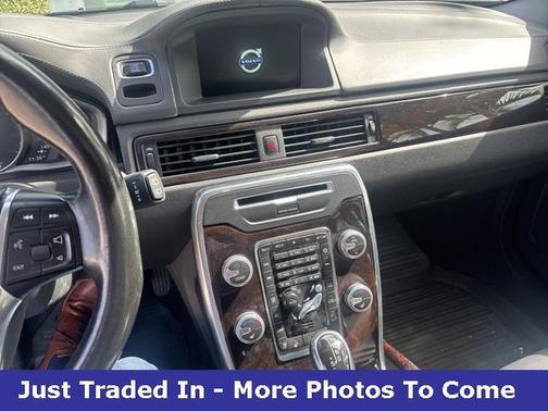 2016 Volvo XC70 T5 Platinum