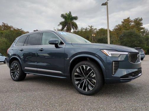 2026 Volvo XC90 B6 Ultra 7-Seater