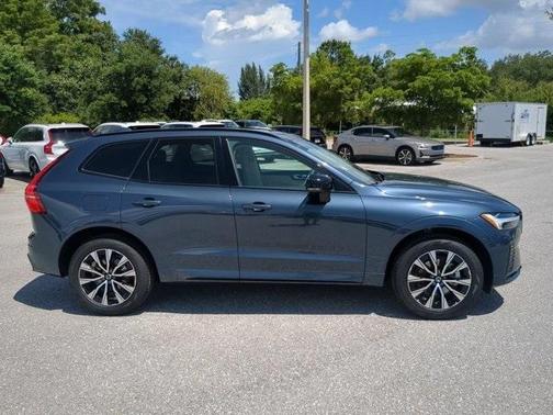 2025 Volvo XC60 B5 Core