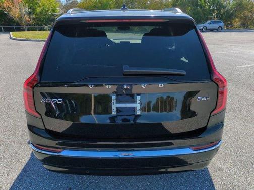 2025 Volvo XC90 B6 Plus 7-Seater