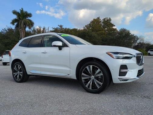 2023 Volvo XC60 B5 Plus Bright Theme