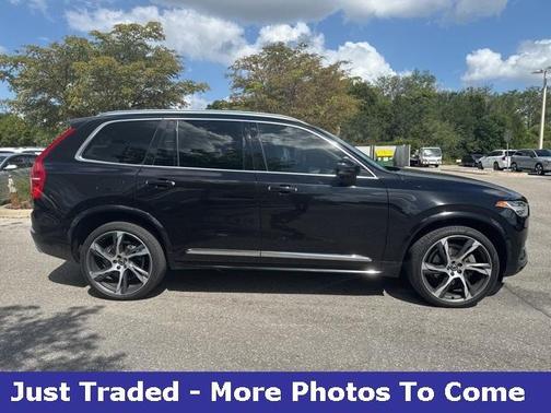 2021 Volvo XC90 T6 Inscription 7 Passenger