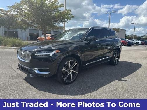 2021 Volvo XC90 T6 Inscription 7 Passenger