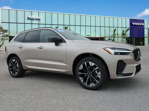 2026 Volvo XC60 B5 Plus