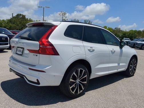 2025 Volvo XC60 B5 Plus