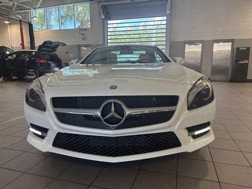 Diamond White Metallic 2013 Mercedes-Benz SL-Class SL 550