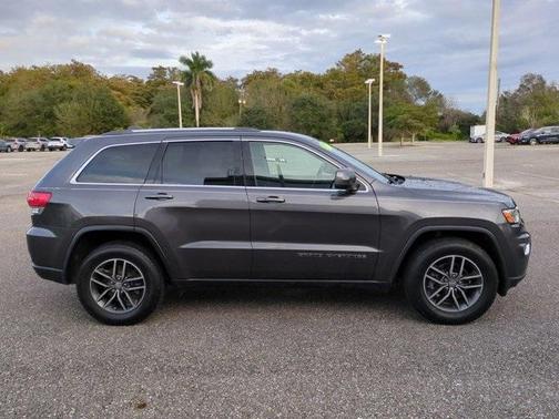 2018 Jeep Grand Cherokee Laredo E