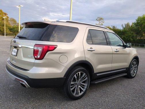 2017 Ford Explorer Platinum