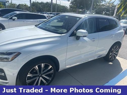 2023 Volvo XC60 B5 Ultimate Bright Theme