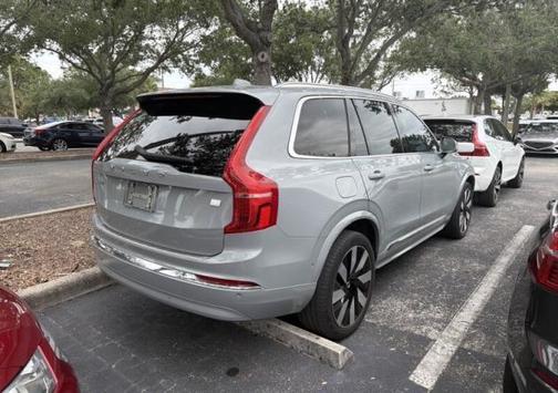 Metallic 2024 Volvo XC90 Recharge Plug-In Hybrid T8 Plus Bright Theme 7 Passenger