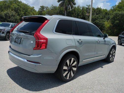Metallic 2024 Volvo XC90 Recharge Plug-In Hybrid T8 Plus Bright Theme 7 Passenger