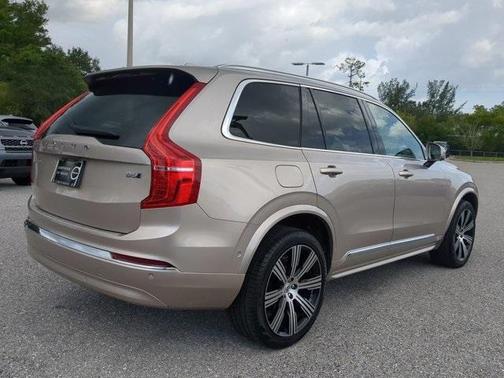 2024 Volvo XC90 B6 Plus Bright Theme 7-Seater