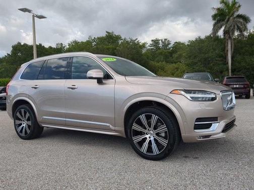 2024 Volvo XC90 B6 Plus Bright Theme 7-Seater