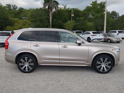 2024 Volvo XC90 B6 Plus Bright Theme 7-Seater