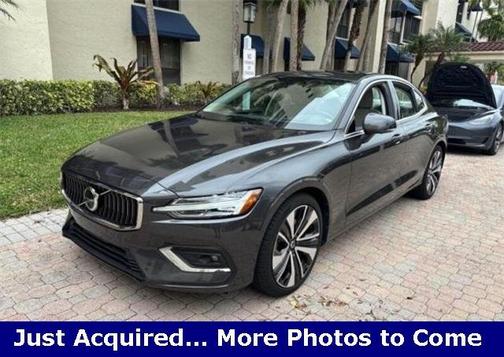 2023 Volvo S60 B5 Ultimate Bright Theme