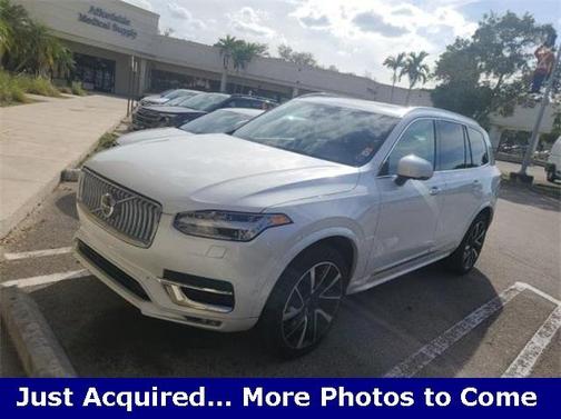 2024 Volvo XC90 B6 Plus Bright Theme 7-Seater