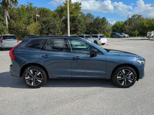 2026 Volvo XC60 B5 Core
