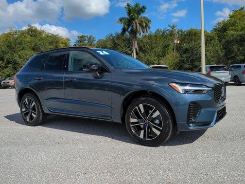 2026 Volvo XC60 B5 Core