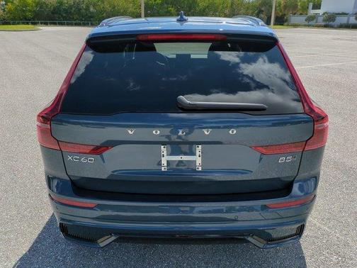 2026 Volvo XC60 B5 Core